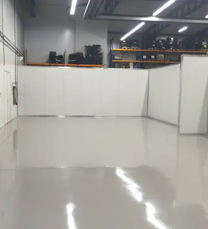 Aanbrengen vloer coating Spectrum Breda