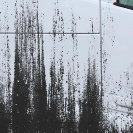 Mobiele Truckwash medewerker